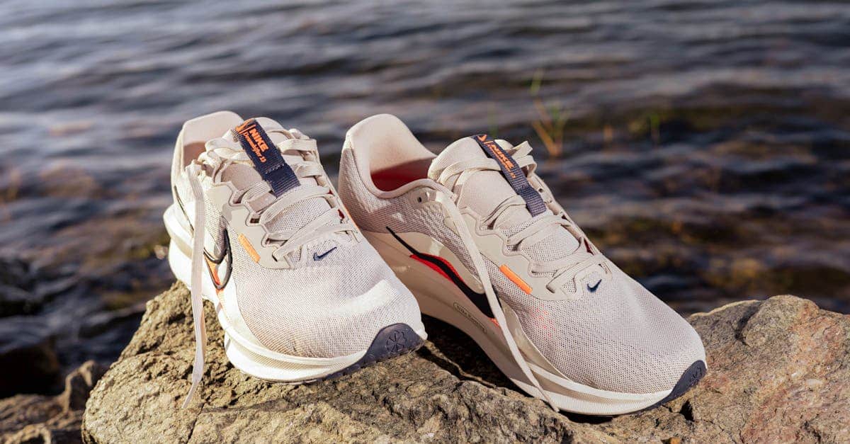 découvrez les conseils et équipements indispensables pour la randonnée légère, alliant confort et efficacité lors de vos aventures en pleine nature.